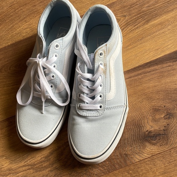 Light blue vans - Picture 2 of 3